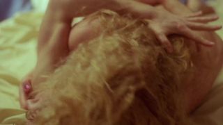 Helen Mirren Nue dans hussy (1980)