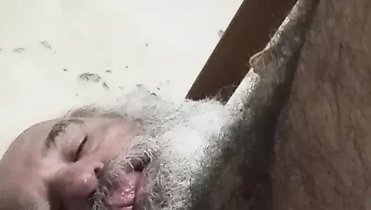 DIRTY OLD MALE HAIRY STRONG WITH PENIS MACRO VERY THICK MILK