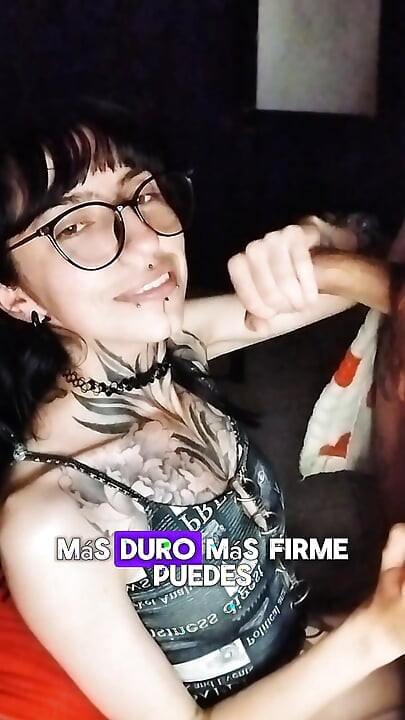 The specialist teaches you how to suck cock!!