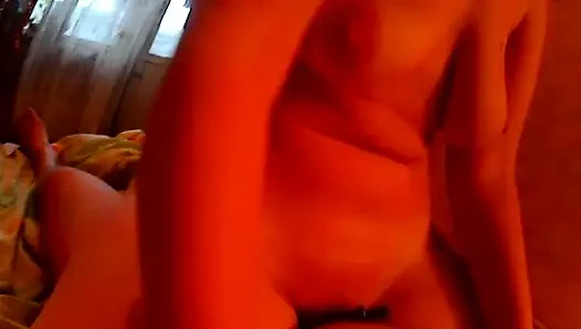 прищепка на клиторе