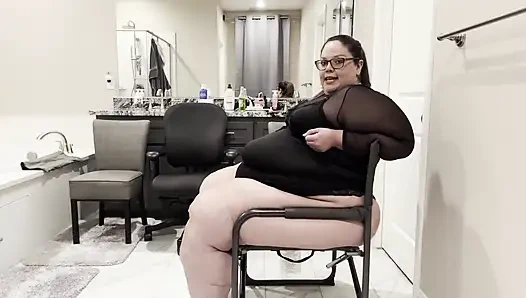 İç çamaşırlı luxe: tombul cenneti sıkı sandalye azdırma (wmv)