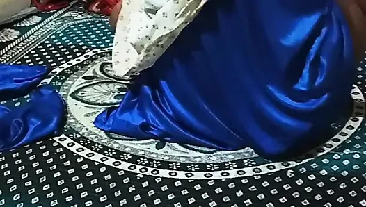 Bhabhi köpek pozisyonunda sikilince çok mutlu oldu