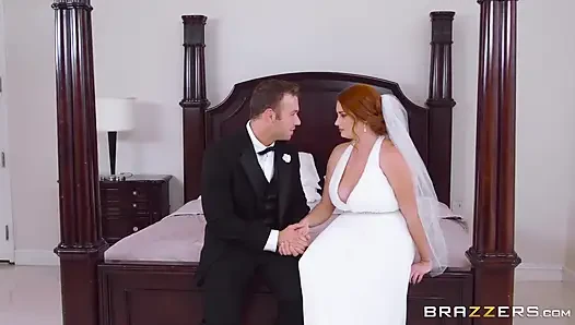 Brazzers - It's Lennox Luxe's Wedding Day but She Can't Resist Fucking Her Husband's Hot Friend