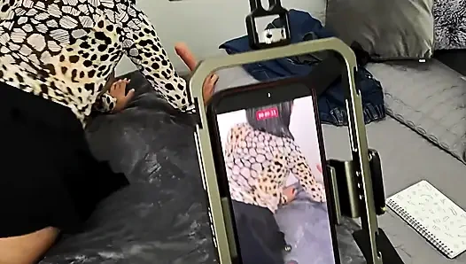 Aaliyah трахает ее оператор