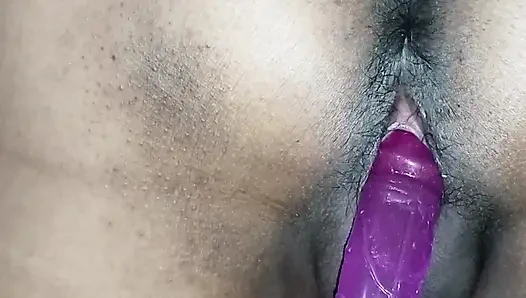 single-frauen haben spaß mit doppelseitendildo.