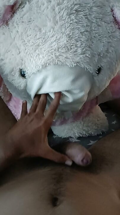 She Sucks me well and made me cumm white cream hot load!!!