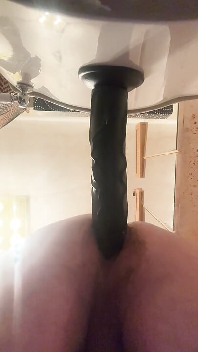 Xl dildo diepe analyse vulling.