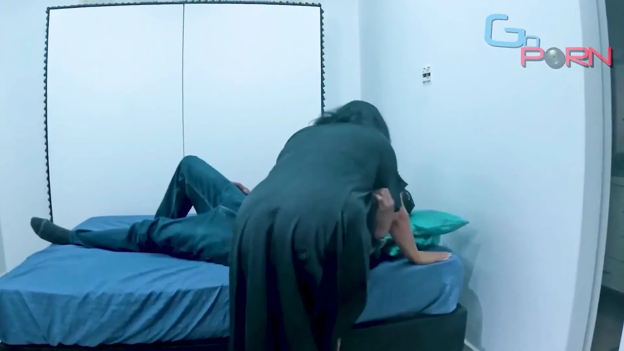 She Couldnt Oppose the Thick Cock of the Naughty Black Man!