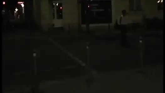 Blonde deutsche MILF im solo-akt