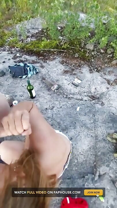 Saya melancap zakar teman lelaki saya, saya menikmati nektarnya