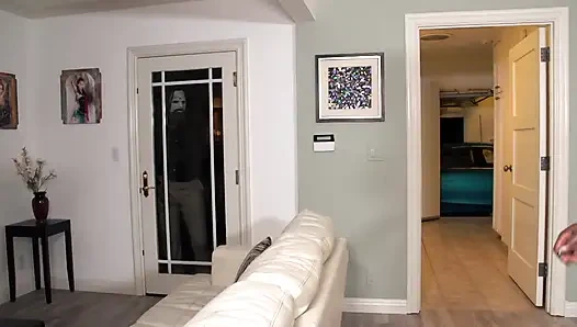 İki harika zenci ateşli kadın büyük siyah yarakla sikiliyor