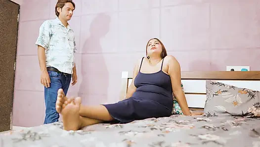 Desi Beutyfuul Bhabhi enjoing calling boy hardcore sex video