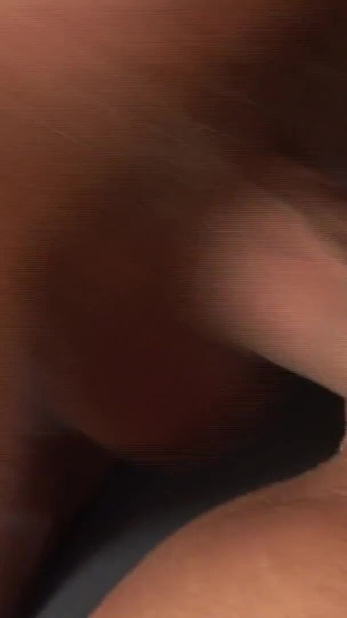 Alte Milf bekommt die Pussy ausgeleckt und wird gefickt | Clip 2