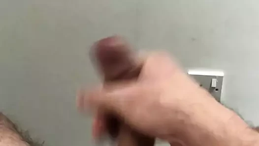 sadece beni okşayarak