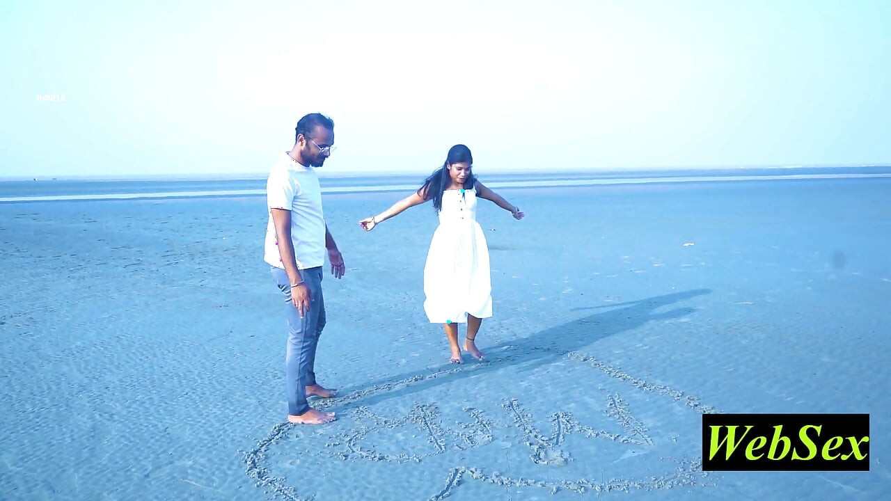 Indian Unmarried Couple Dating Sex at Sea Beach! Romantic Sex