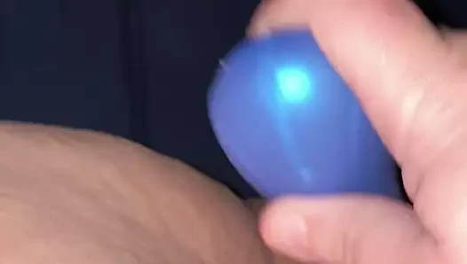 Я трахаю свою игрушку