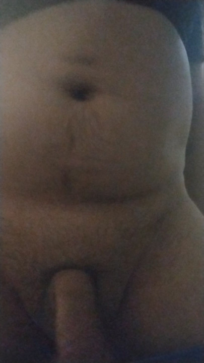 통통한 여자들을 생각하며 자위하기