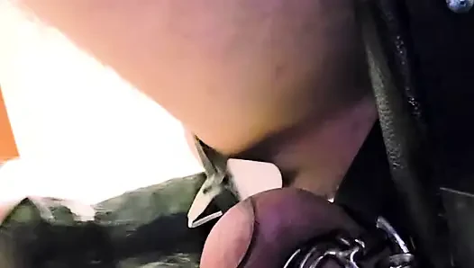 Ballslap sikiş makinesi beni estim ve bekaret içinde boşaltıyor