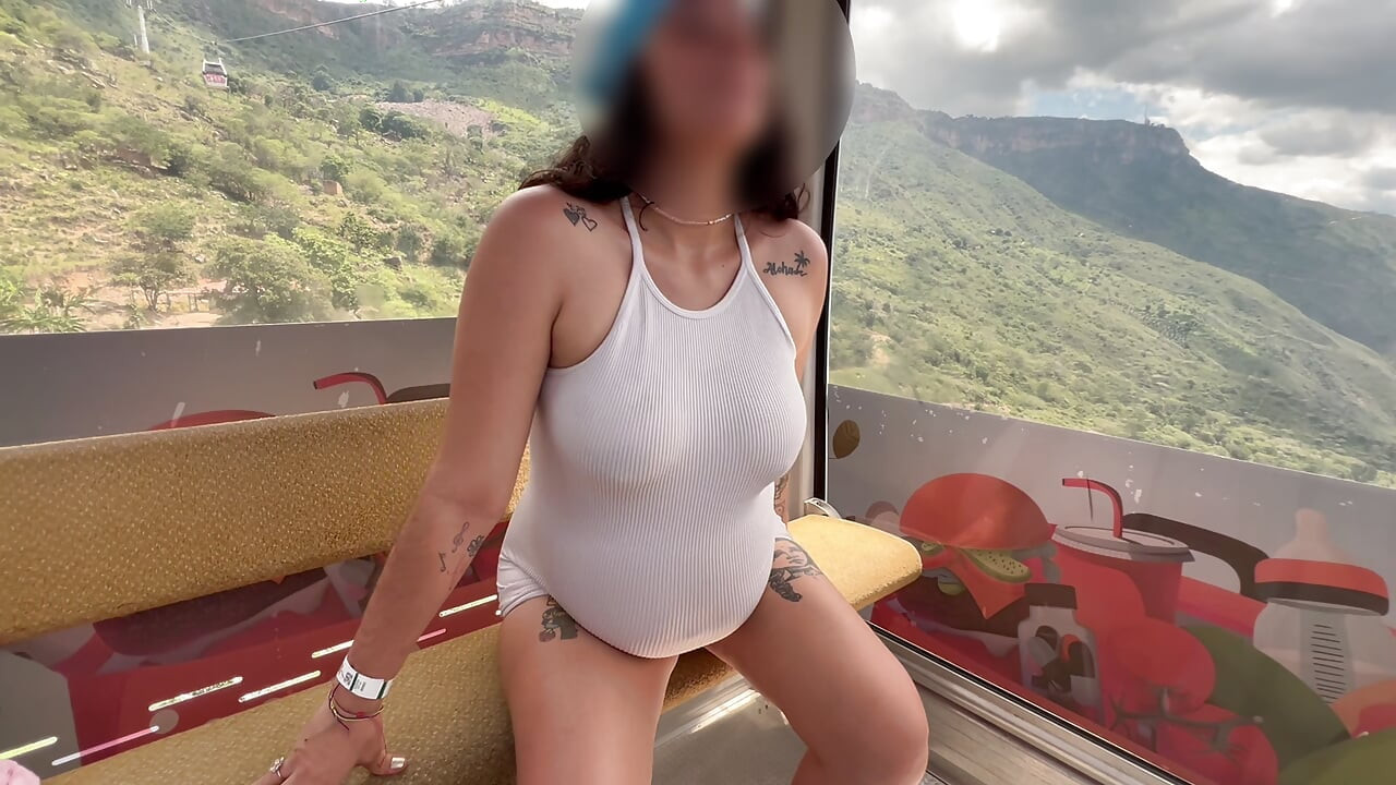 Blowjob and Fuck in the Cable Car in Colombia, Santander with a Very Horny Pregnant Woman