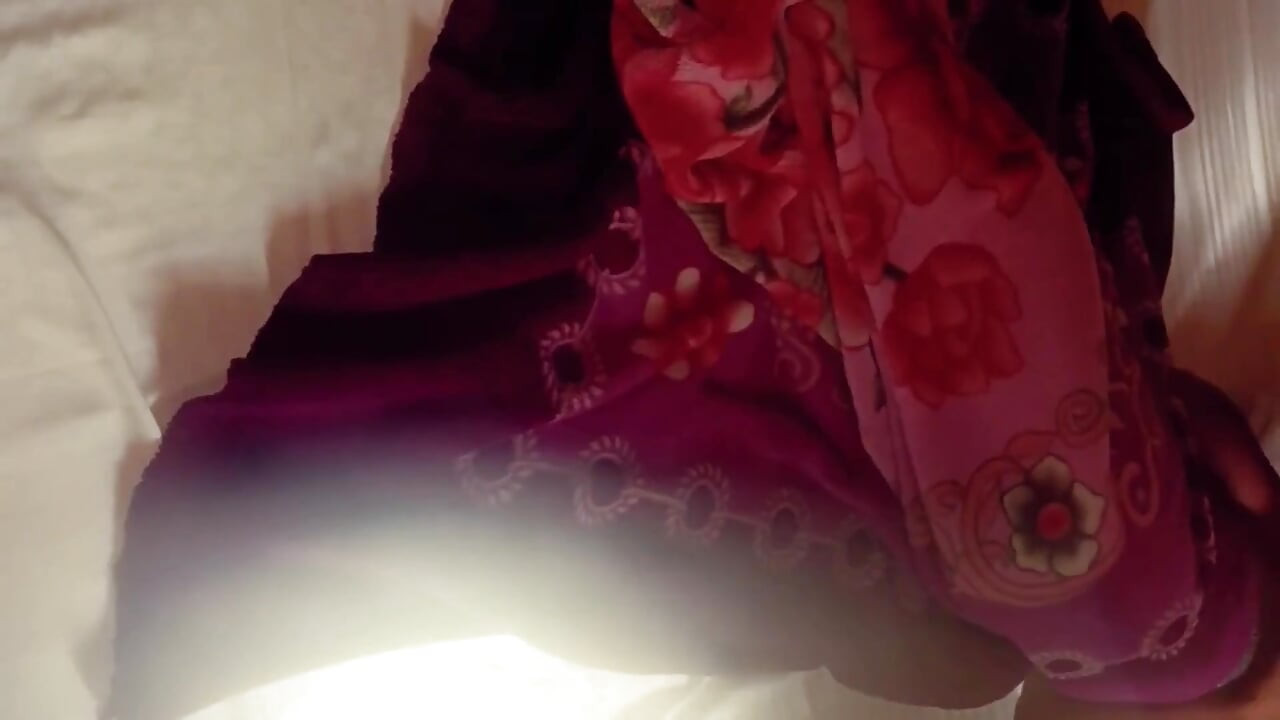 Sharing the Same Bed with My Step Sister Cause I Was so Horny
