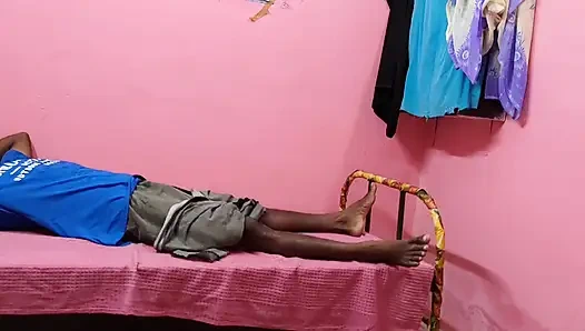 Üvey oğul büyük götlü üvey anneyle dominant seks yapıyor