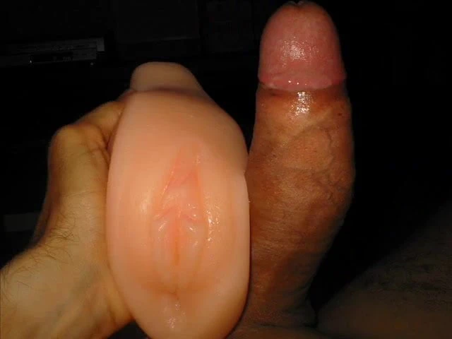VIDEO 03 Punheta gozando com uma vagina de Cyberskin I
