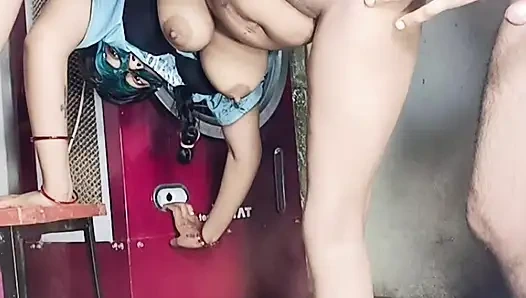 Bhabhi Chudi Dewar Se, Devar Ke Room Mein Jake Bhabhi Roz Chudti Hai Dewar Se Apne Pati Ke Baout Ke Jaane Ke Baad Hindi Audio Desi Sexy Video,xxx