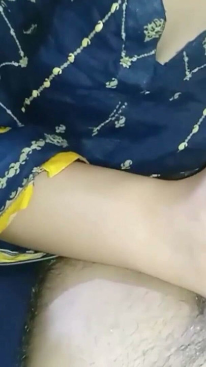SCHWANZ ESSEN SCHWANZ BEISSEN LECKEN UND WEISSEN SCHWANZ ESSEN SPERMA IM MUND INDIAN HOT BHABHI | Clip 1