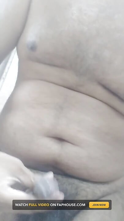 Un tip gol futând pizde excitate gratuit....