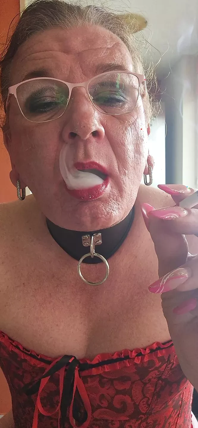 Älskar att vara en askkoppsslampa