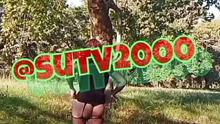 Sunt o travestită foarte curvă în parc, așteptând ca bărbatul meu mare să-mi facă curul, partea 2!!