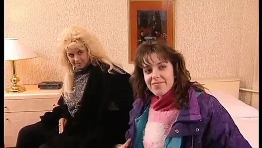 Hairy brunette gets her pussy licked by a blonde babe