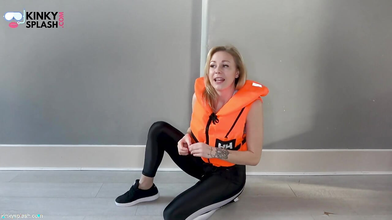 Asmr Lifejacket Fetish Confession in Shiny Leggings