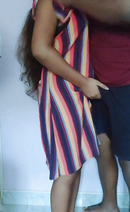 Bhartiy bhabhi 18 sal ki klej garl