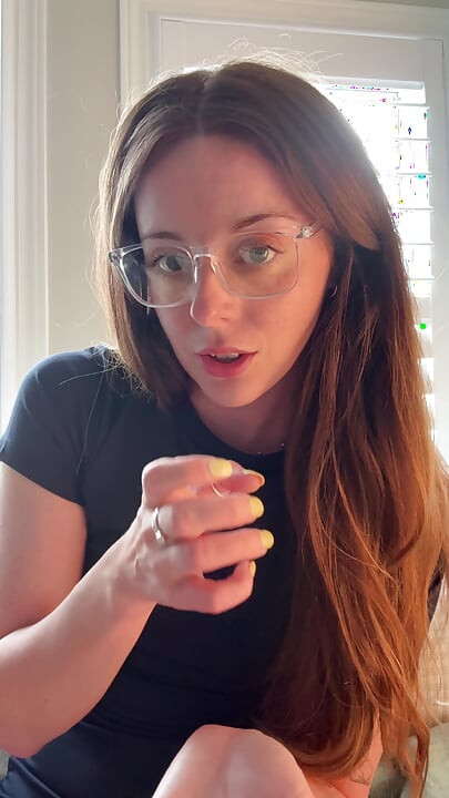 Hottie in Glasses Tells You How to Stroke!