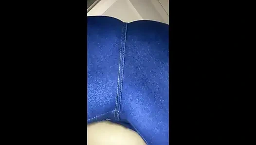 Furzende pOV-zusammenstellung