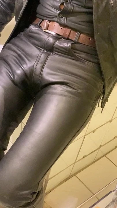 Leather Piss