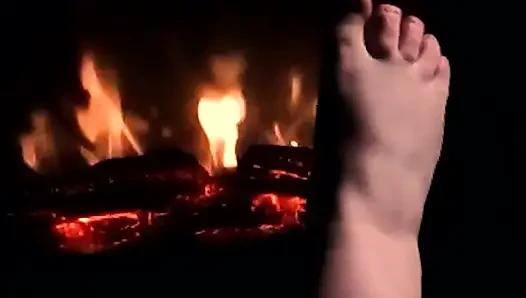 Aufwärmen meiner Füße, um ihnen einen schönen heißen Footjob zu geben, keine Kopfhörer erforderlich