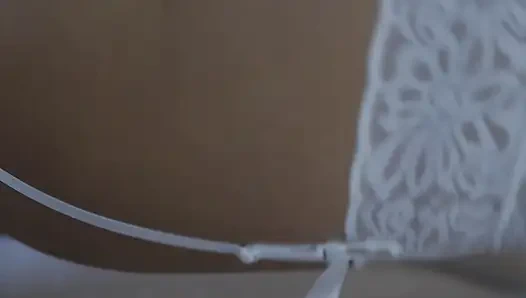 Samantha Jolie Iç Çamaşırlı Sakso Çekiyor