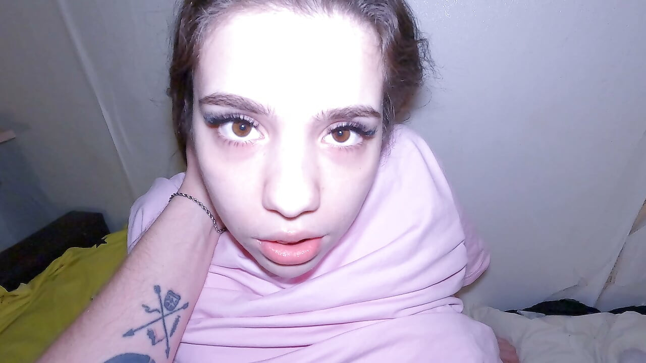 Stepsister Fights Boredom With Her Pussy