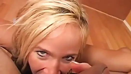 Mutlu sonla harika elle muamele