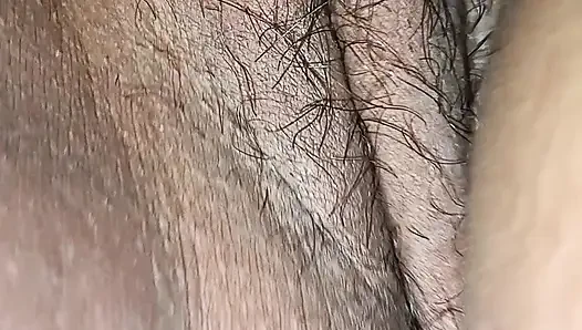 Die geile Bhabhi mit nasser Fotze