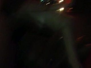 Petit clip d&#39;une MILF rousse sexy, nuit sauvage avec une grosse bite noire