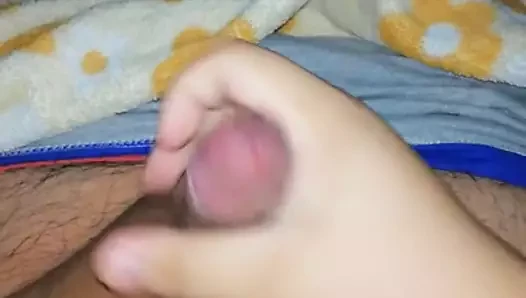 tıraşlı küçük horoz wanked ve sağladım