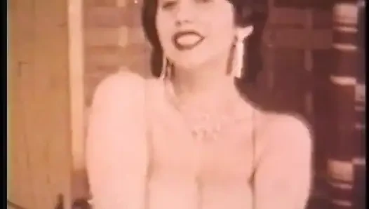 Enjoy Watching Collection of Nude Retro Beauties