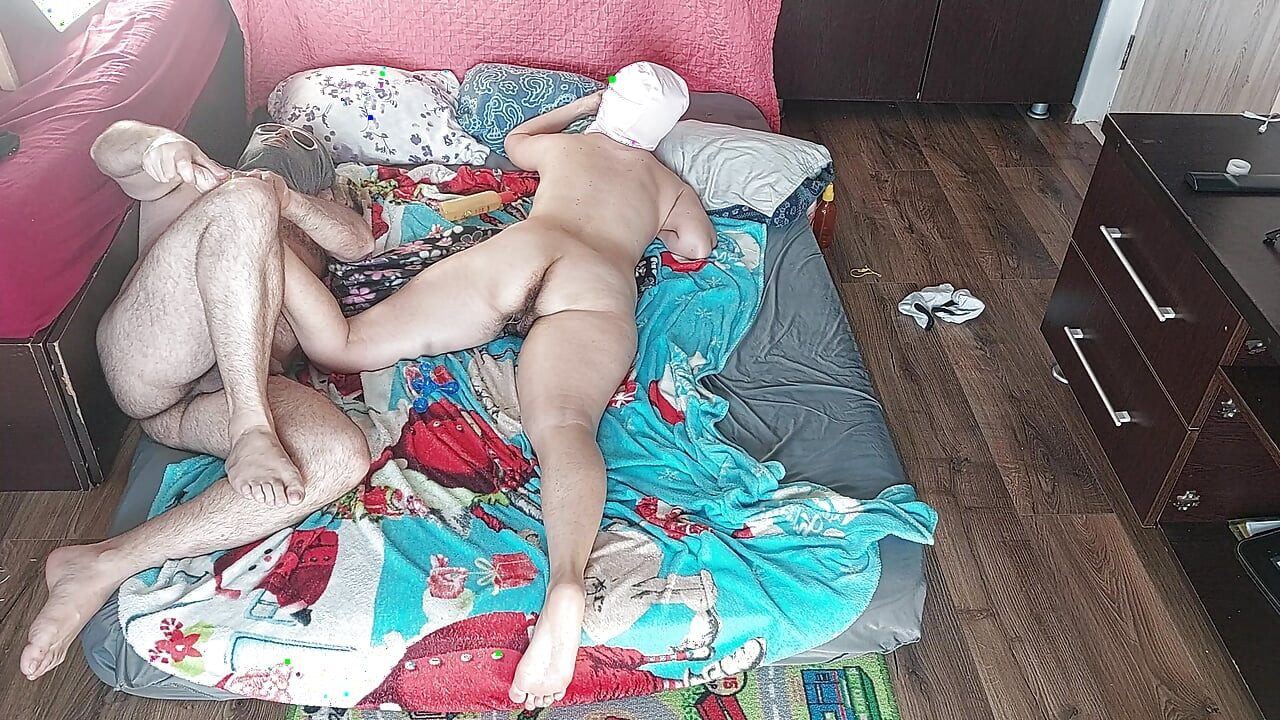 Amateur-paar sinnliche massage mit Öl.