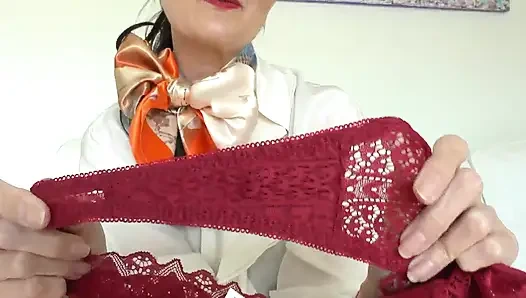 Külot kokluyor ve boşalıyor! Lady Victoria Valente