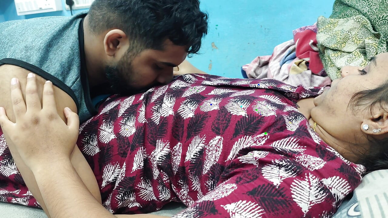 Awek tetek dan percintaan menggesel pepek