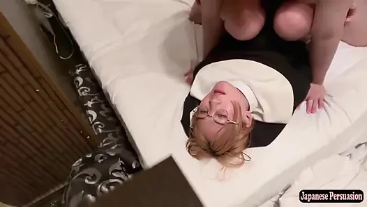 Sevimli cosplay görünümü spot ışığı çalıyor, özel kimya cesur bir gizli sona dönüşüyor