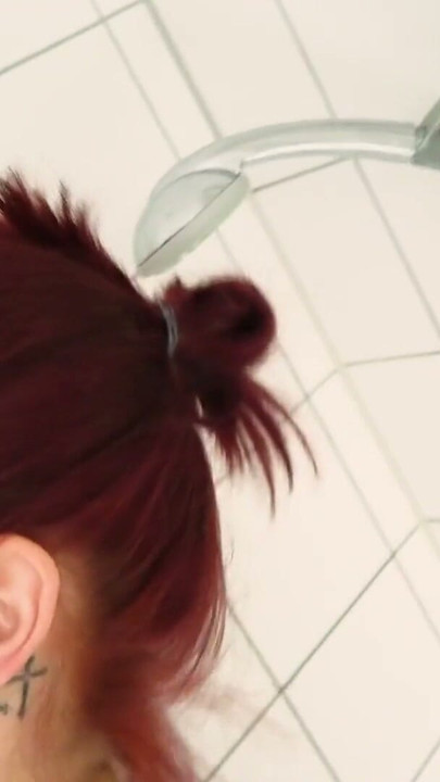 REDHEAD-SKINNY Jenny (26) GETS FUCKED IN BATHROOM | Clip 1